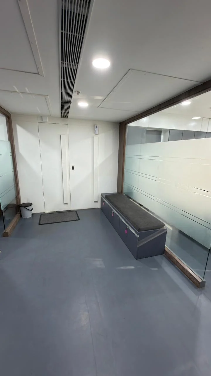 Exterior photograph of commercial property
