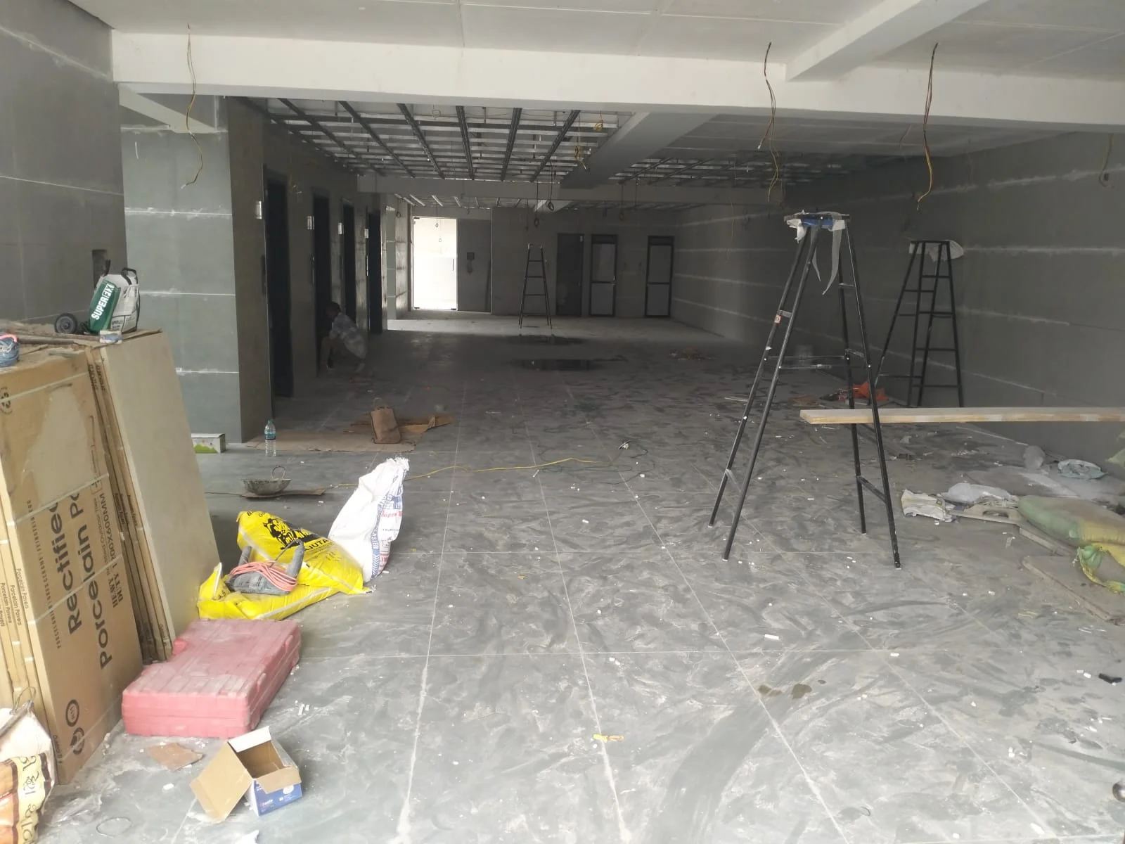 Exterior photograph of commercial property