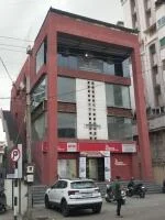 Exterior photograph of commercial property